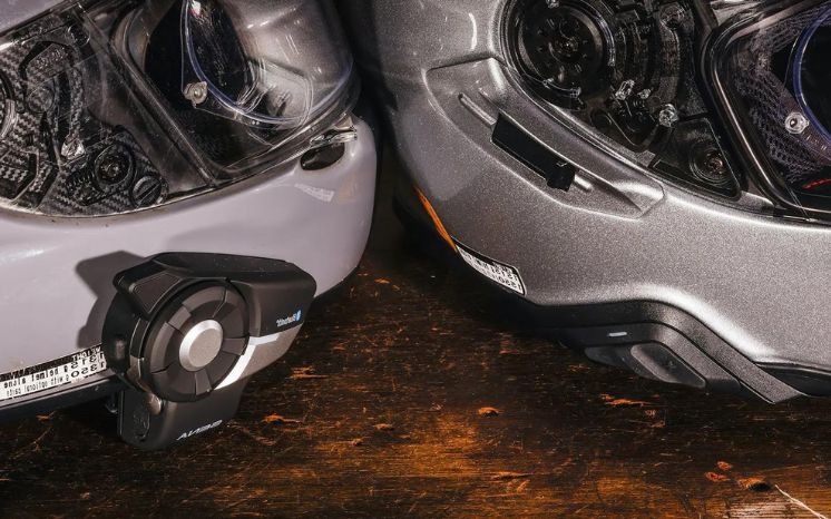 Can You Wear A Bluetooth Earpiece With Motorcycle Helmet?