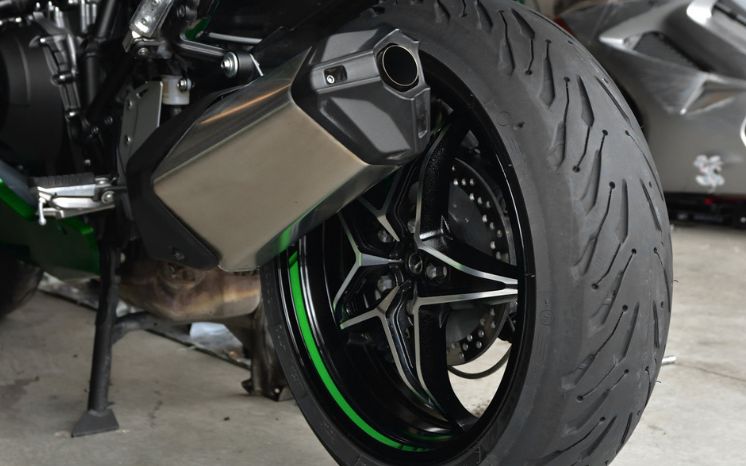 Factors Affecting Motorcycle Tire Cost