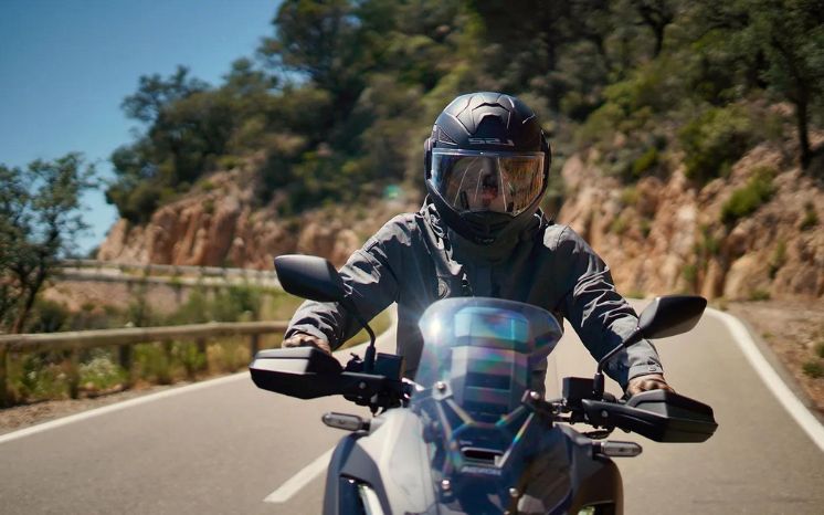 How Do Bluetooth Motorcycle Helmets Work?