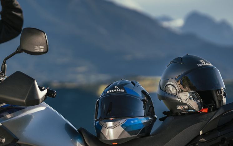 How Does A Bluetooth Motorcycle Helmets Enhance Your Riding Experience?