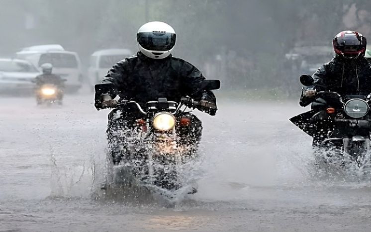 Tips for Riding in Wet Conditions